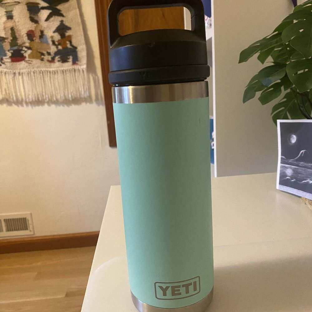 YETI 18 oz Water Bottle